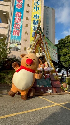 114-12-30校門送別師生圖片