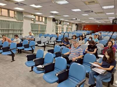 行政會報-輔導室分享