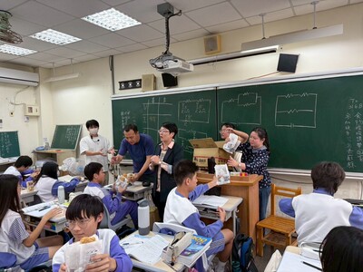 115-02-27會長及校長請加強班雞排圖片