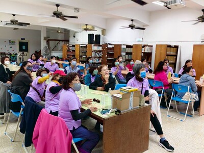 114-12-03科技中心課程外送～龍津國小志工隊研習圖片