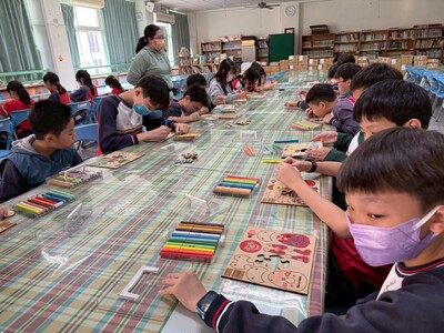 114-12-22科技中心課程外送～大德國小五年級圖片